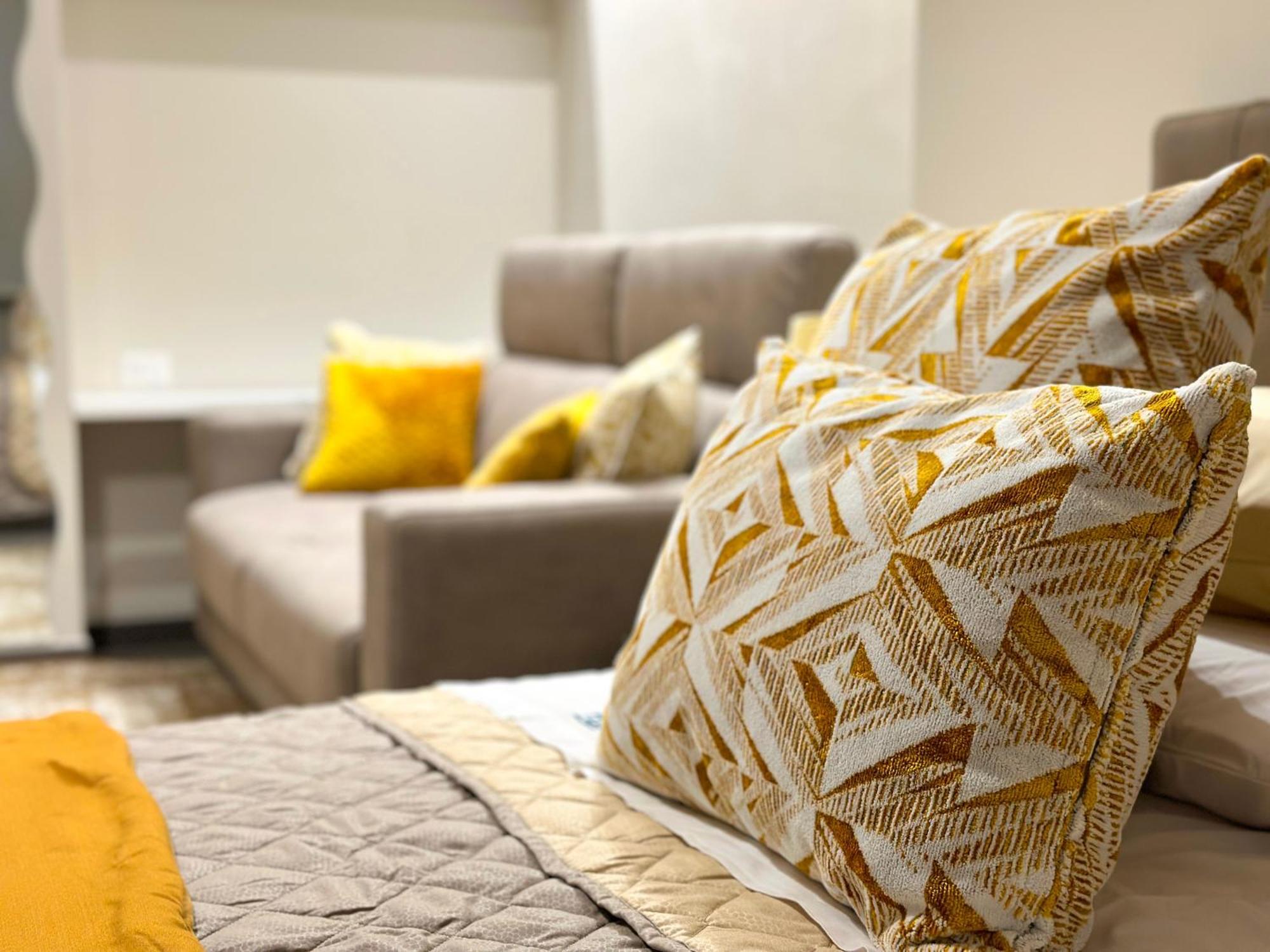 Agora Connect Space برينديسي المظهر الخارجي الصورة